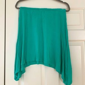 5/$30 Gap Maternity skirt. Size med